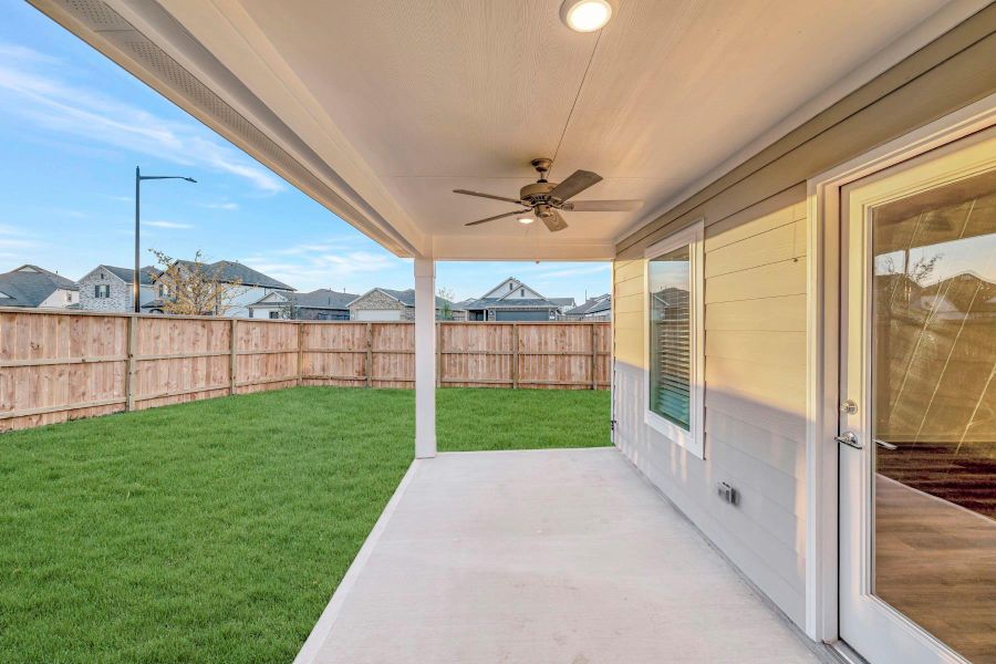 Exterior details and patio area of a home in Moran Ranch, Willis (Image 3).