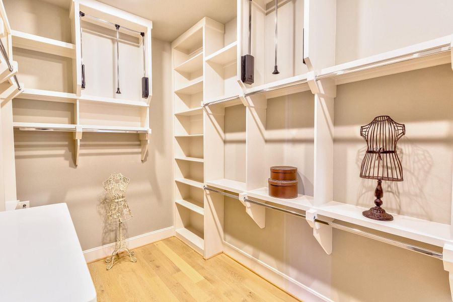 Furnished interior view inside a new home in Cottage Grove Lake, Houston (Image 2). Furnished interior view inside a new home in Cottage Grove Lake, Houston (Image 2).