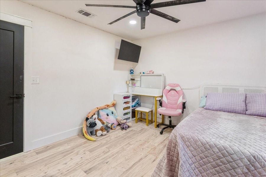 Furnished interior view inside a new home in , Diboll (Image 25). Furnished interior view inside a new home in , Diboll (Image 25).