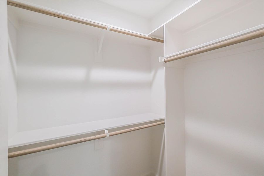 Spacious, unfurnished interior of a new home in , Houston (Image 19).