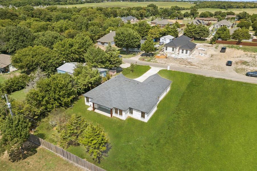 Exterior details and patio area of a home in , Glenn Heights (Image 27).