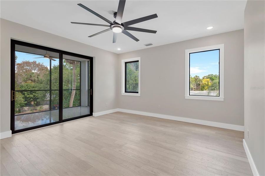Spacious, unfurnished interior of a new home in , Tampa (Image 28). Spacious, unfurnished interior of a new home in , Tampa (Image 28).