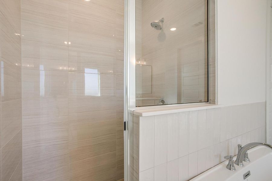 Representative furnished interior of a home built from the Eleanor by Graham Hart Home Builder in Sweetgrass, Haslet (Image 8).