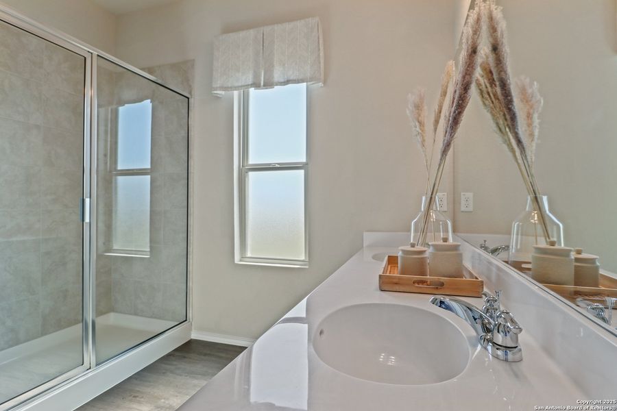 Close-up of interior finishes inside a home in Blue Ridge Ranch, San Antonio (Image 18).