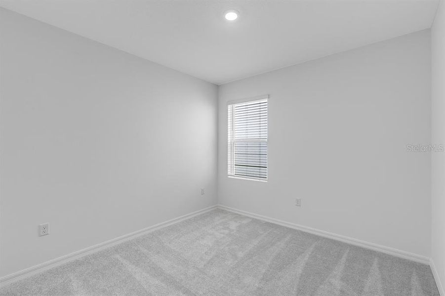 Spacious, unfurnished interior of a new home in Palm Wind, Hudson (Image 20).