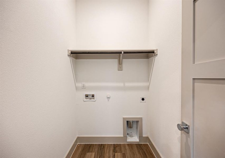 Spacious, unfurnished interior of a new home in , Fort Worth (Image 22). Spacious, unfurnished interior of a new home in , Fort Worth (Image 22).