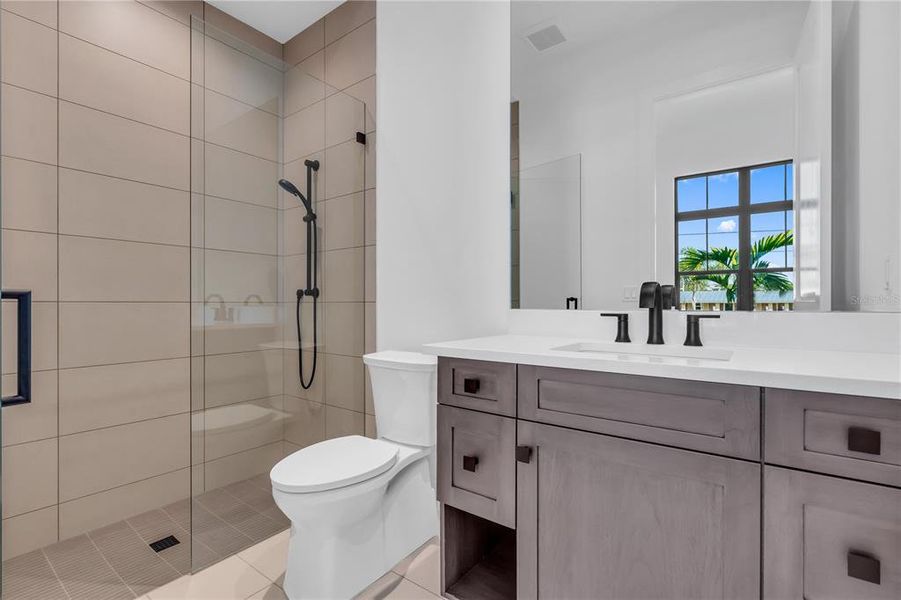 Furnished interior view inside a new home in , Sarasota (Image 18).