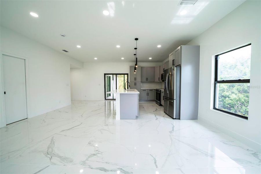 Spacious, unfurnished interior of a new home in , Punta Gorda (Image 34).