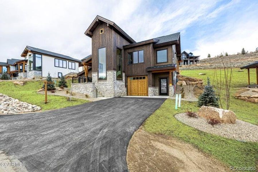 Image 49 of a home in .