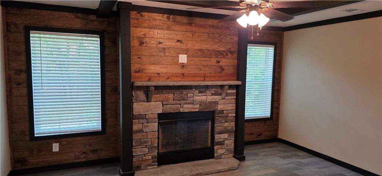 Image 15 of a home in .