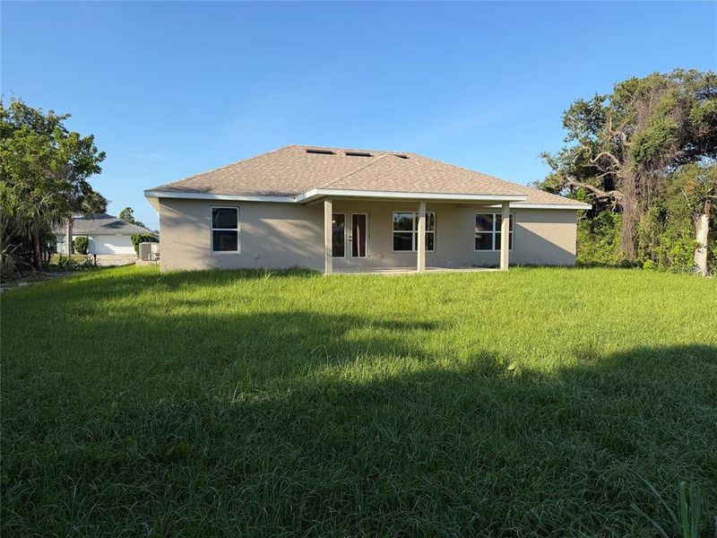 Exterior details and patio area of a home in , Port Charlotte (Image 3).