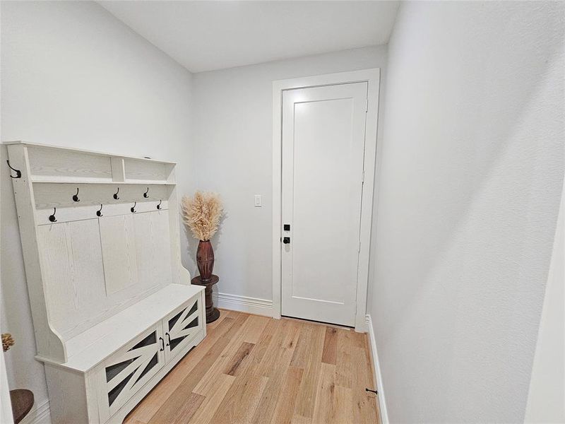 Furnished interior view inside a new home in , Kemp (Image 12).