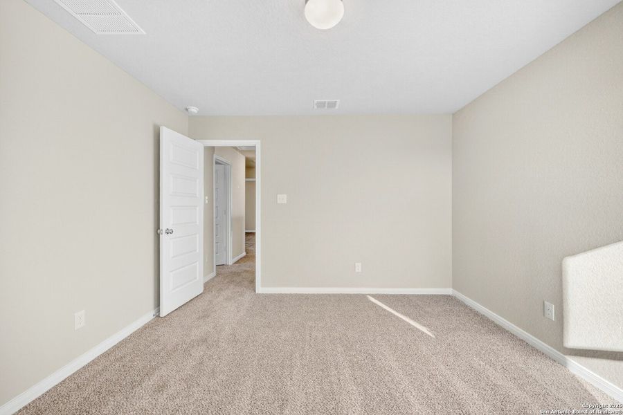 Spacious, unfurnished interior of a new home in Paloma Park, Converse (Image 32). Spacious, unfurnished interior of a new home in Paloma Park, Converse (Image 32).