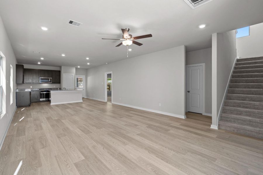 Spacious, unfurnished interior of a new home in Westridge Cove, Panorama Village (Image 14).