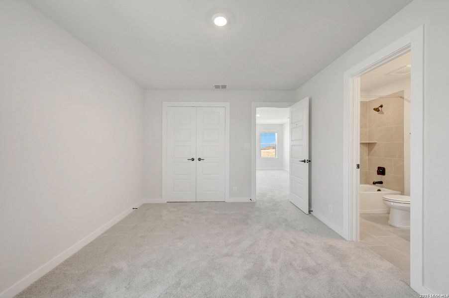 Spacious, unfurnished interior of a new home in Mayfair - Select Garden Series, New Braunfels (Image 12). Spacious, unfurnished interior of a new home in Mayfair - Select Garden Series, New Braunfels (Image 12).