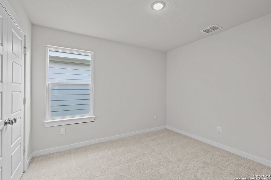 Spacious, unfurnished interior of a new home in Senna, Leon Valley (Image 25). Spacious, unfurnished interior of a new home in Senna, Leon Valley (Image 25).
