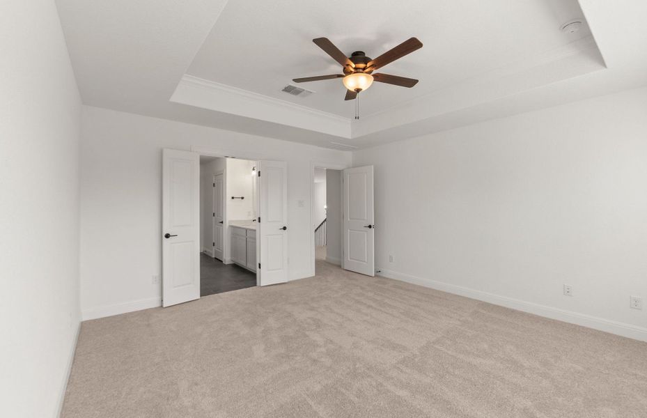 Spacious, unfurnished interior of a new home in Horizon Lake, Leander (Image 18).