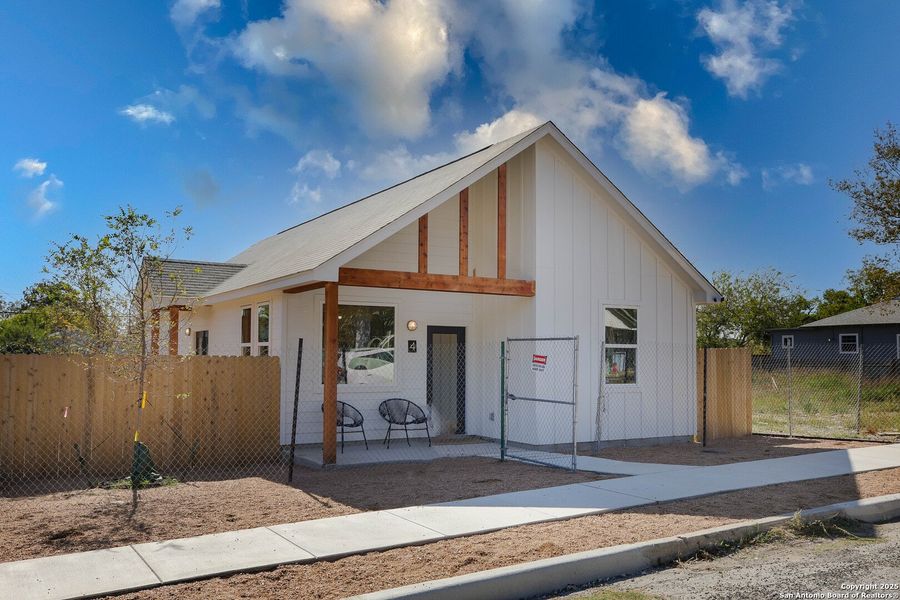 Image 68 of a home in . Image 68 of a home in .