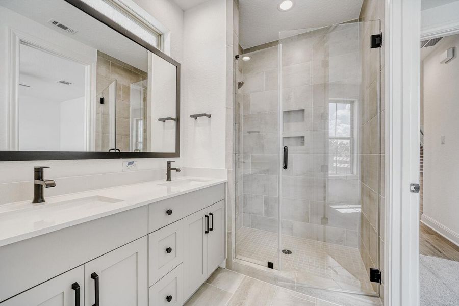 Furnished interior view inside a new home in , Buda (Image 10).