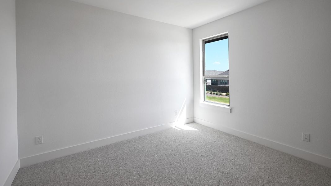 Spacious, unfurnished interior of a new home in Crosswinds, Kyle (Image 26).