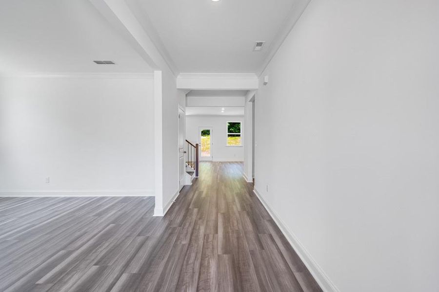 Spacious, unfurnished interior of a new home in Oakmead, Buford (Image 12).