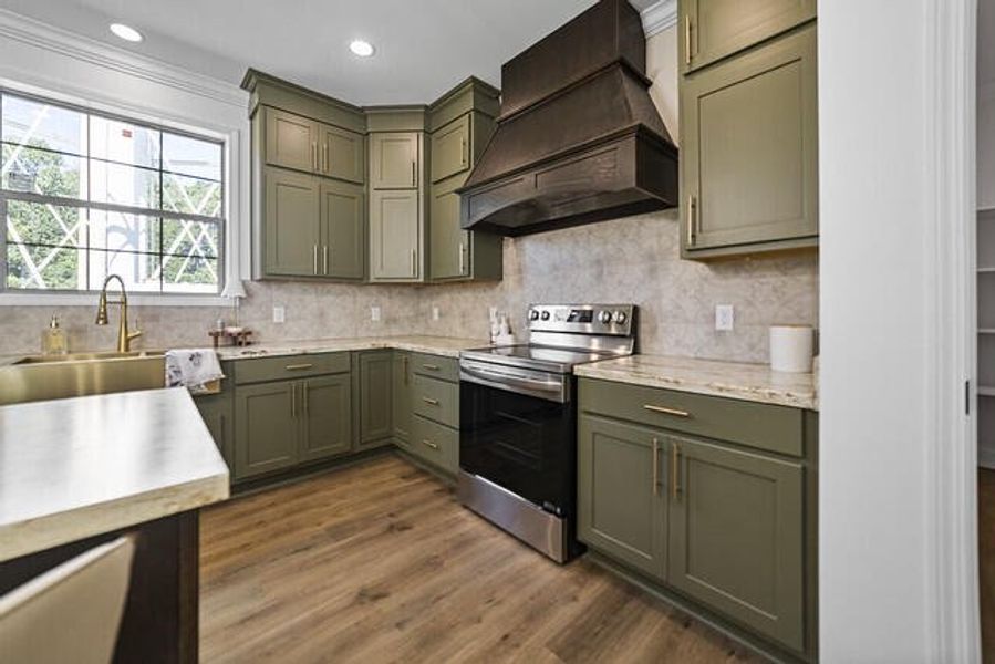 Furnished interior view inside a new home in , Cross (Image 6).