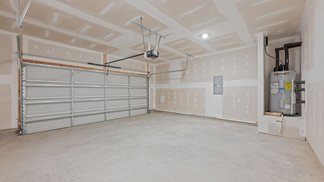 Spacious, unfurnished interior of a new home in Tyler - Home on the Lake, New Bern (Image 32).