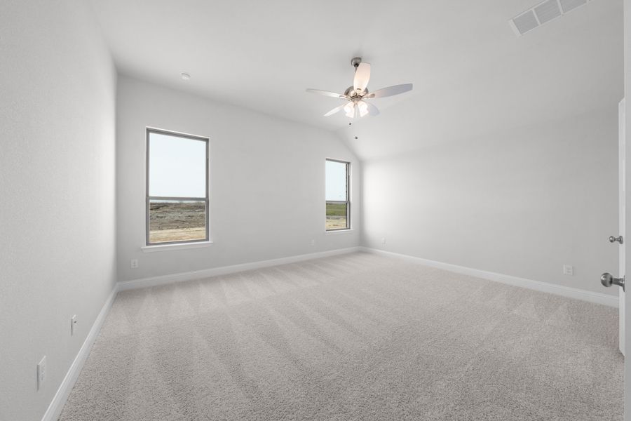 Spacious, unfurnished interior of a new home in Berkshire Estates, Mesquite (Image 33).