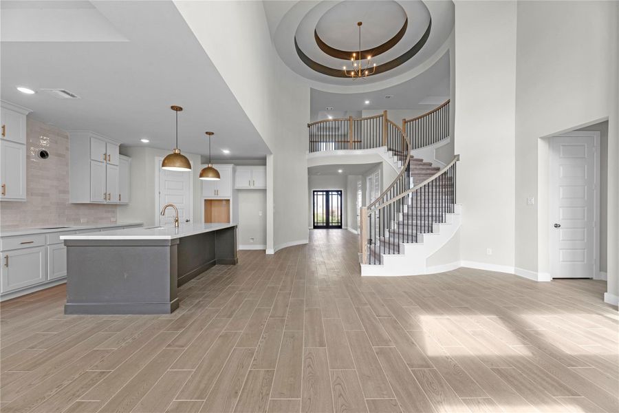 Furnished interior view inside a new home in Cross Creek West, Fulshear (Image 11).