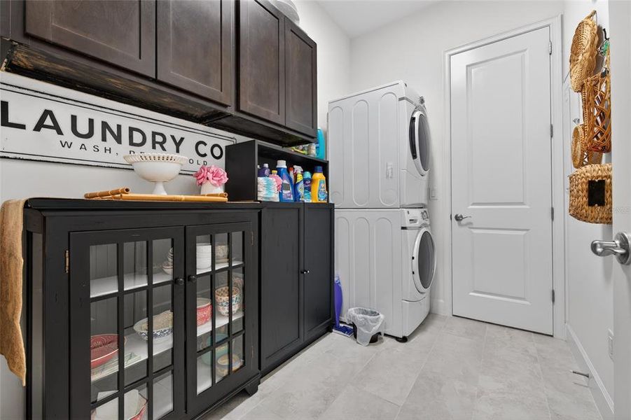 Furnished interior view inside a new home in , Daytona Beach (Image 8).