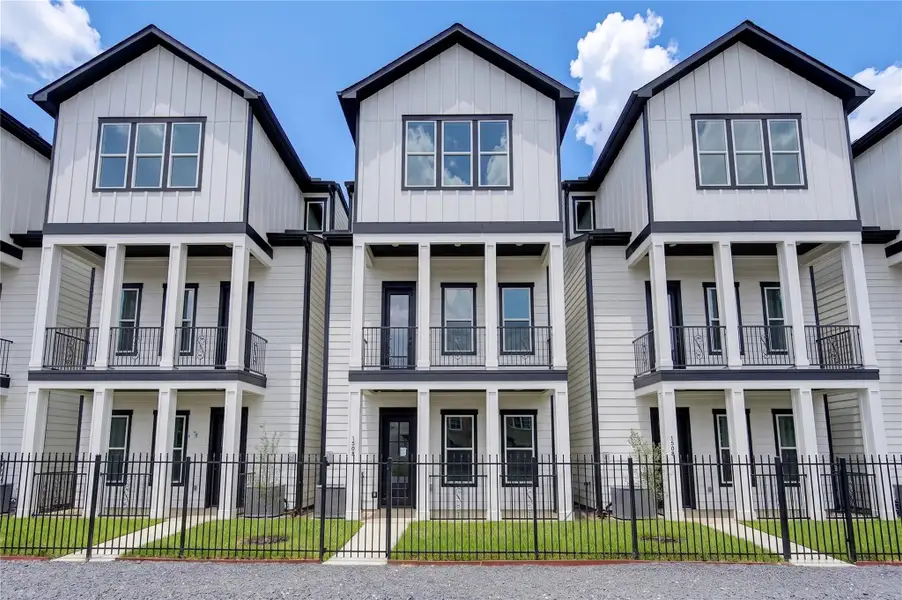 Front exterior of a new home in , Houston, TX, highlighting curb appeal (Image 16). Front exterior of a new home in , Houston, TX, highlighting curb appeal (Image 16).