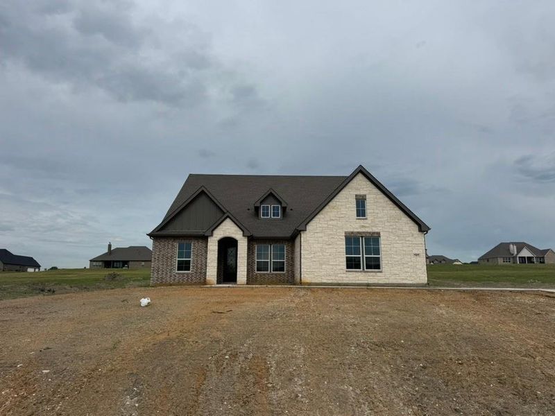 Image 17 of a home in Creekview Addition.