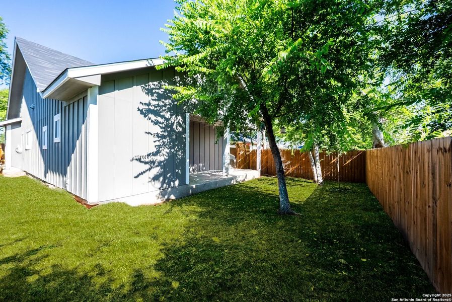 Front exterior of a new home in , San Antonio, TX, highlighting curb appeal (Image 18). Front exterior of a new home in , San Antonio, TX, highlighting curb appeal (Image 18).