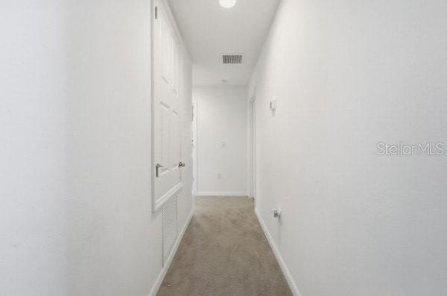 Spacious, unfurnished interior of a new home in , Davenport (Image 22).