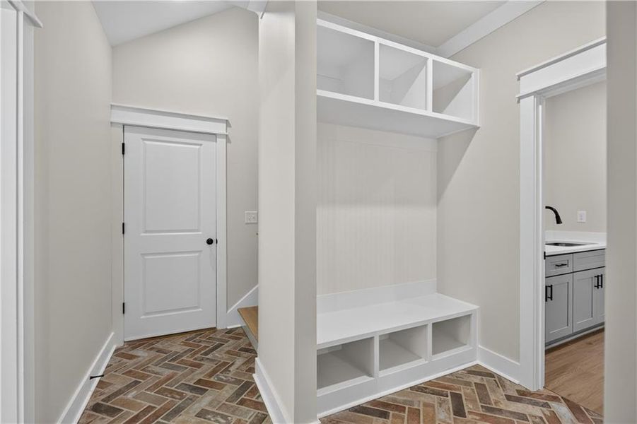 Spacious, unfurnished interior of a new home in , Buchanan (Image 34).