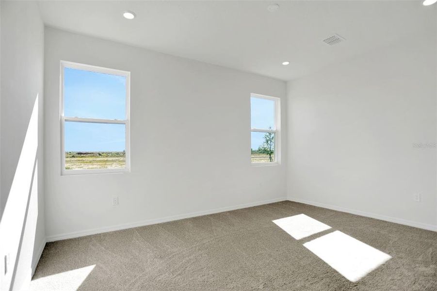 Spacious, unfurnished interior of a new home in Turnleaf, Punta Gorda (Image 15).