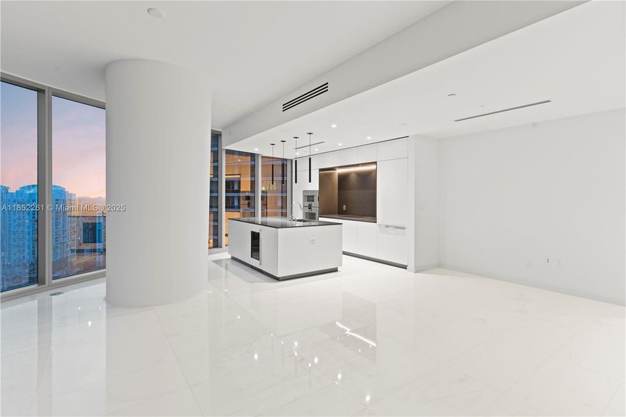 Spacious, unfurnished interior of a new home in Aston Martin Residences, Miami (Image 38).