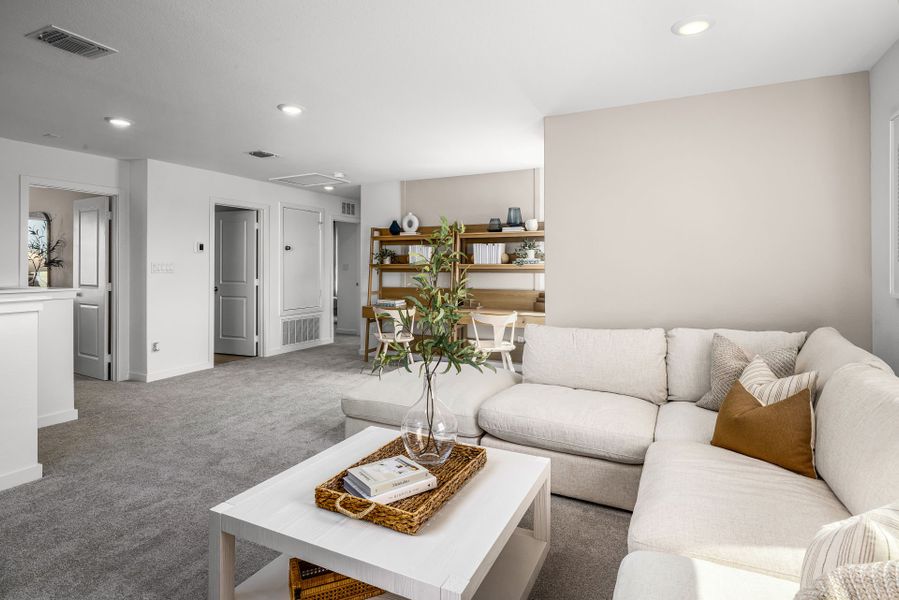 Representative furnished interior of a home built from the Sandalwood by Pulte Homes in Woodside, Georgetown (Image 10).