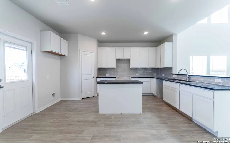 Furnished interior view inside a new home in Hunter's Ranch, San Antonio (Image 2). Furnished interior view inside a new home in Hunter's Ranch, San Antonio (Image 2).
