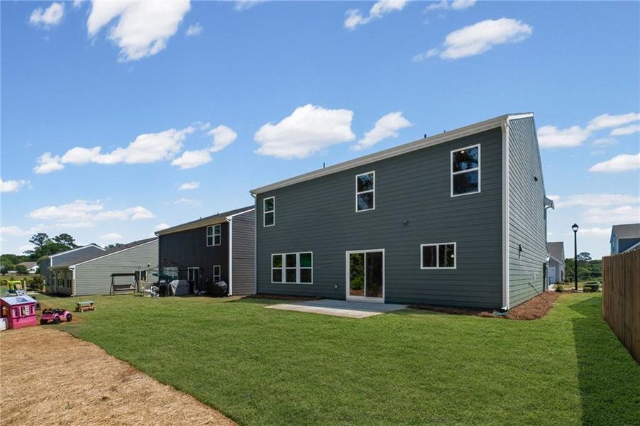 Exterior details and patio area of a home in Cherry Glen, Euharlee (Image 21).