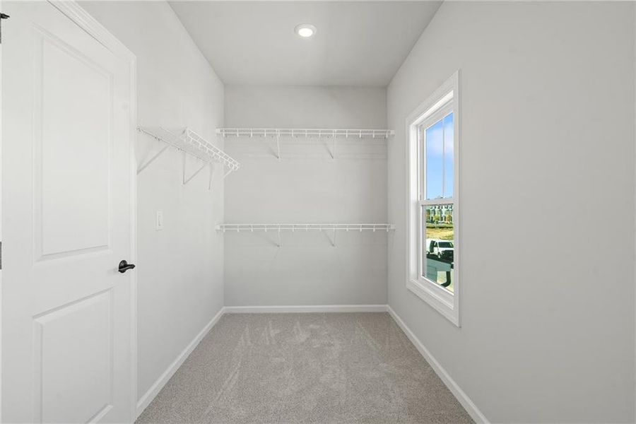 Spacious, unfurnished interior of a new home in Waterhaven, Cumming (Image 27).