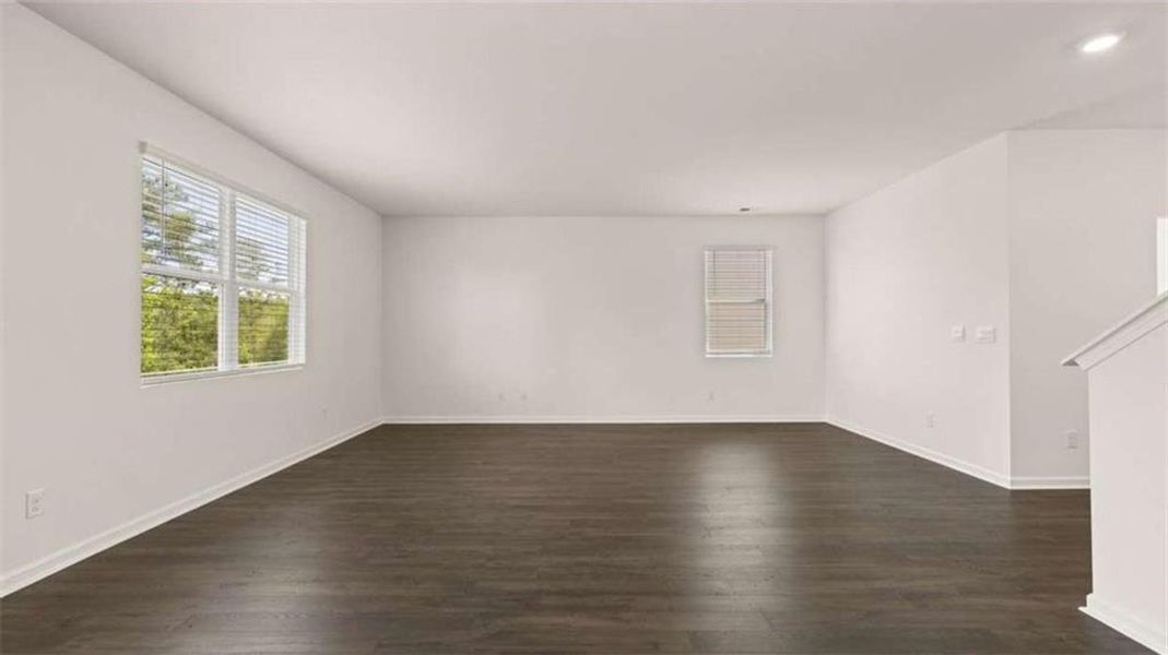 Spacious, unfurnished interior of a new home in Poplar Preserve, Newnan (Image 14).