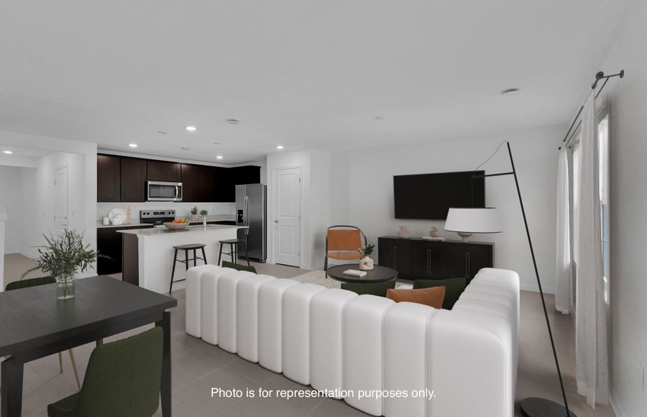 Furnished interior view inside a new home in Normandy Pines, Jacksonville (Image 10).