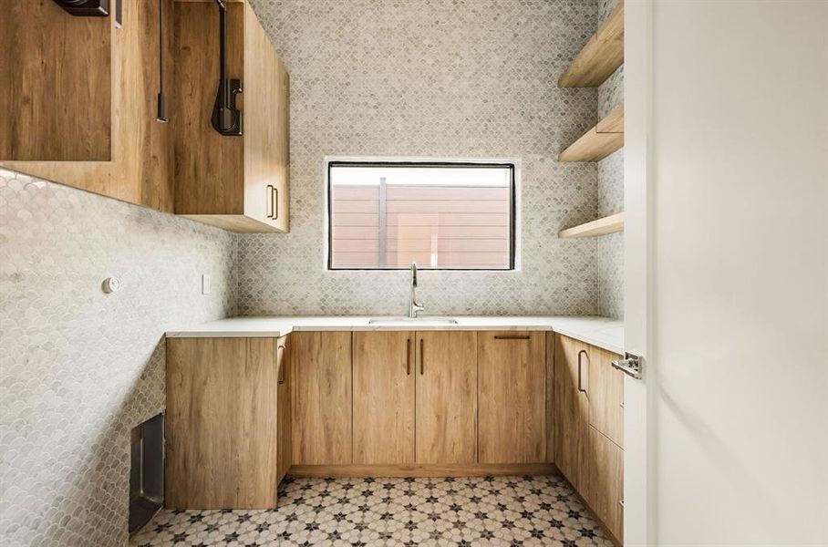 Close-up of interior finishes inside a home in , Dallas (Image 21).