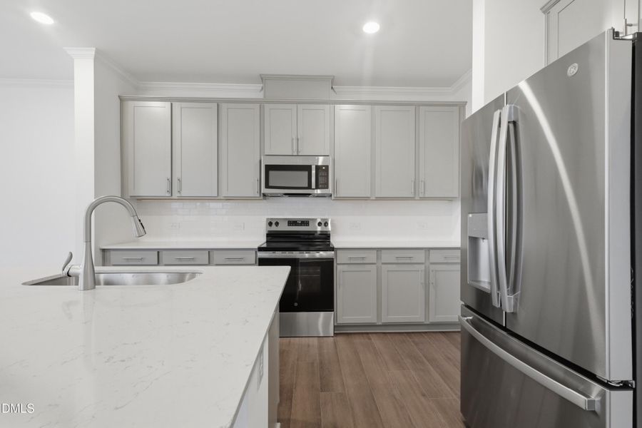 SUN_MyrtleMeadows_Pic_CarsonII-21