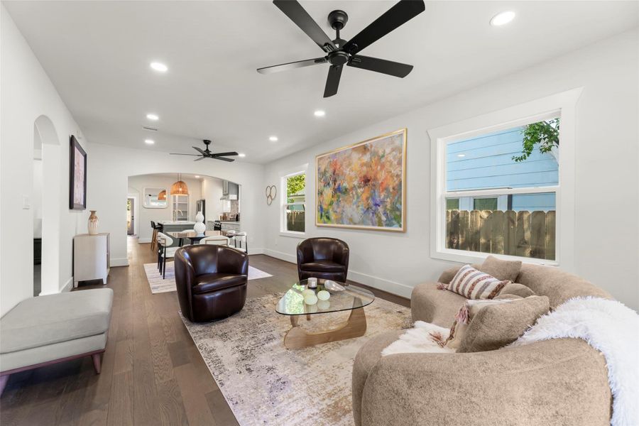 Open concept! Living room opens to Dinning