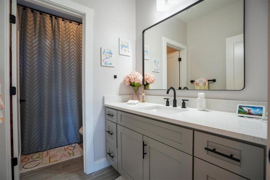 Furnished interior view inside a new home in , Acworth (Image 61).