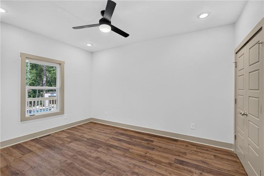 Spacious, unfurnished interior of a new home in , Sparta (Image 10).