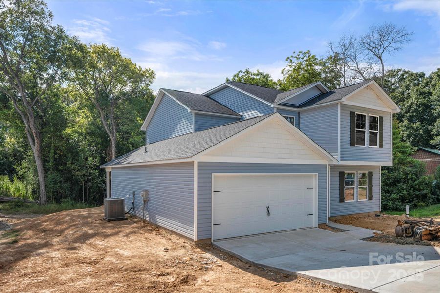 New construction, 5 bedroom, 3 bathroom home with no HOA