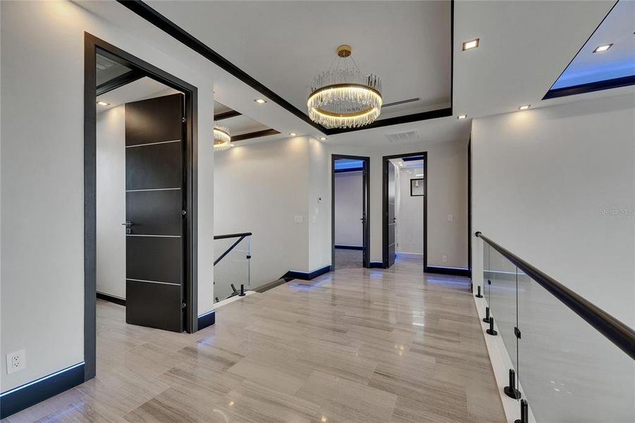 Spacious, unfurnished interior of a new home in , Apollo Beach (Image 70).